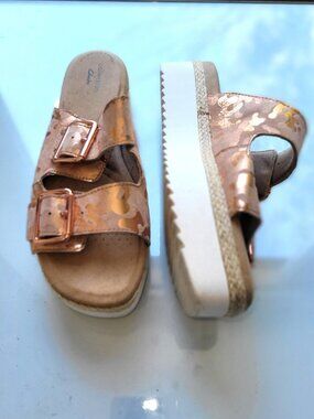 Clarks Women's Lana Beach Rose Gold Wedge Platform Sandals Size 8.5